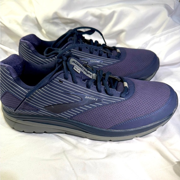 Brooks Other - Brooks Men’s Addiction Walker Suede M/Size 11.5 Color:Peacoat/Shade/Peacoat